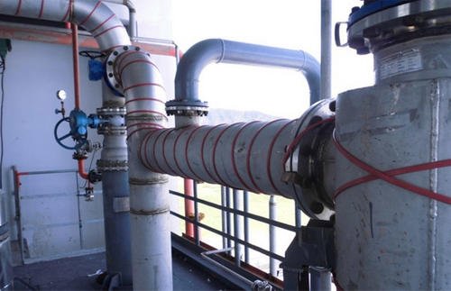 电伴热带防冻系统在液氨管道保温中的应用